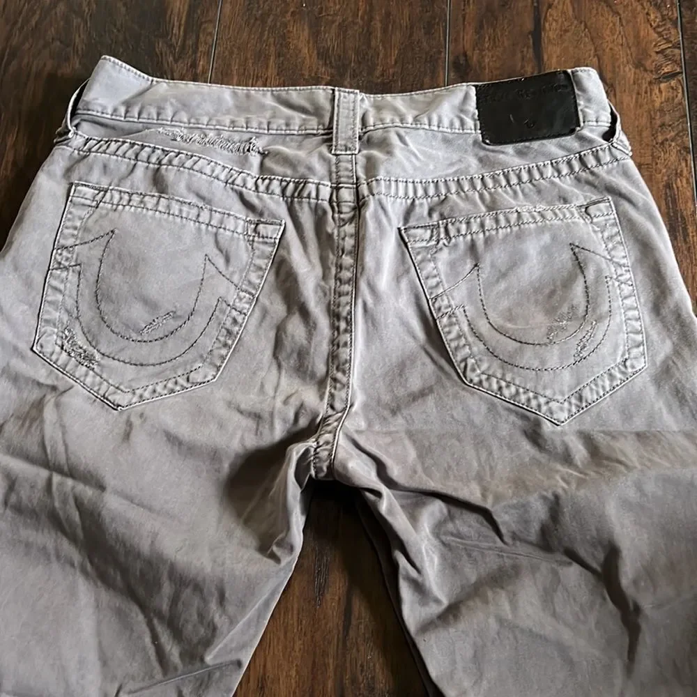 true religion Geno relaxed slim distressed pants size 33 by 32 in GUC light grey